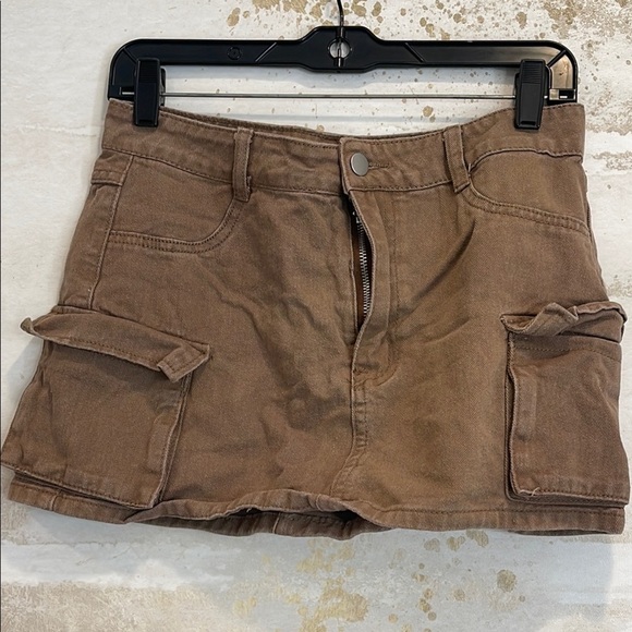 SHEIN Brown Cargo Mini Skirt SIZE LARGE - Picture 1 of 2